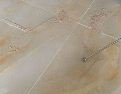 阳江市瓷砖空鼓维修公司分享粘合剂选择不当在瓷砖铺贴过程中可能导致以下问题